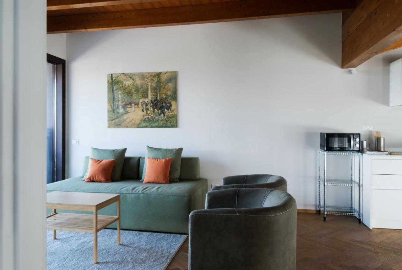 Residenza Puoti Apartment Peschiera del Garda Luaran gambar